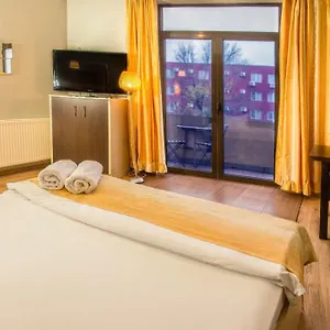 https://hotel-eos.bucharesthotelsnow.com