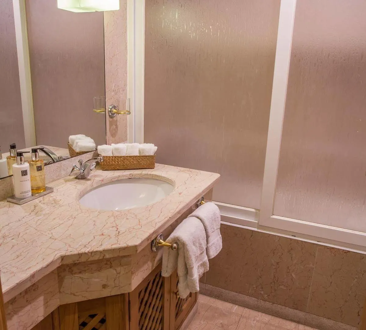 Aparthotel Quinta Miramar Funchal  Funchal (Madeira)